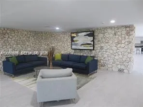 8025 SW 107th Ave #123 Miami, FL 33173