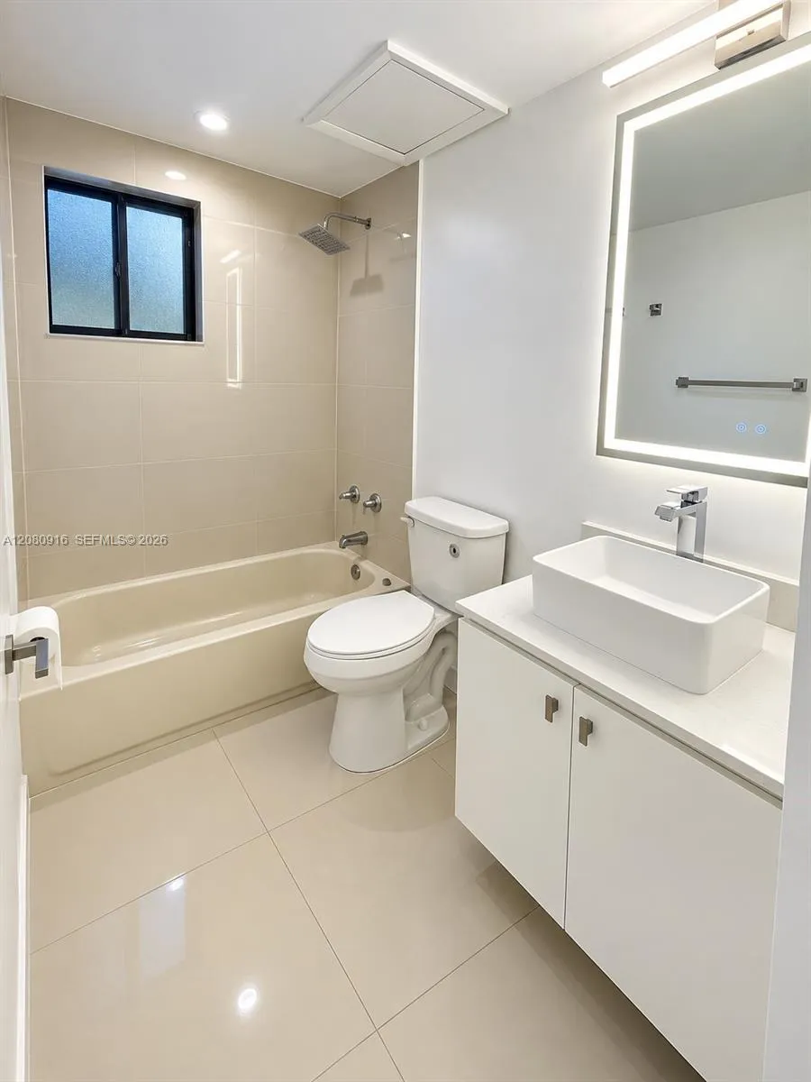 8025 SW 107th Ave #123 Miami, FL 33173
