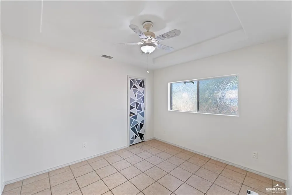 8512 S Morelos Pharr, TX 78577
