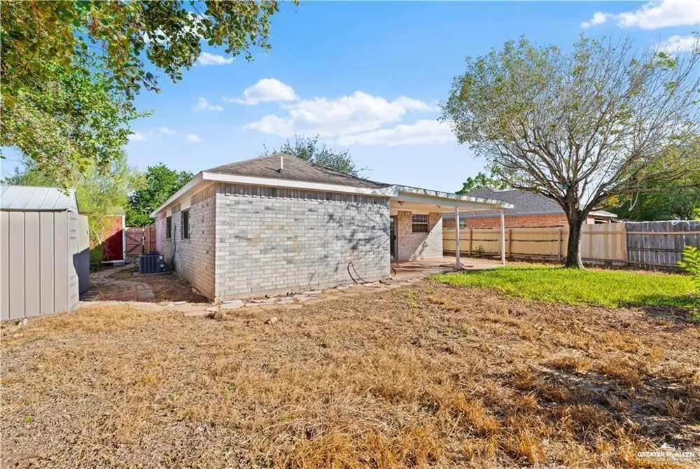 8512 S Morelos Pharr, TX 78577