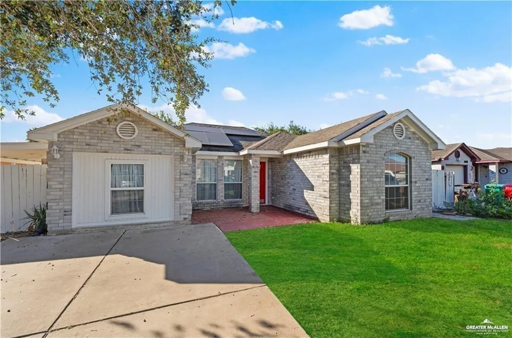 8512 S Morelos Pharr, TX 78577