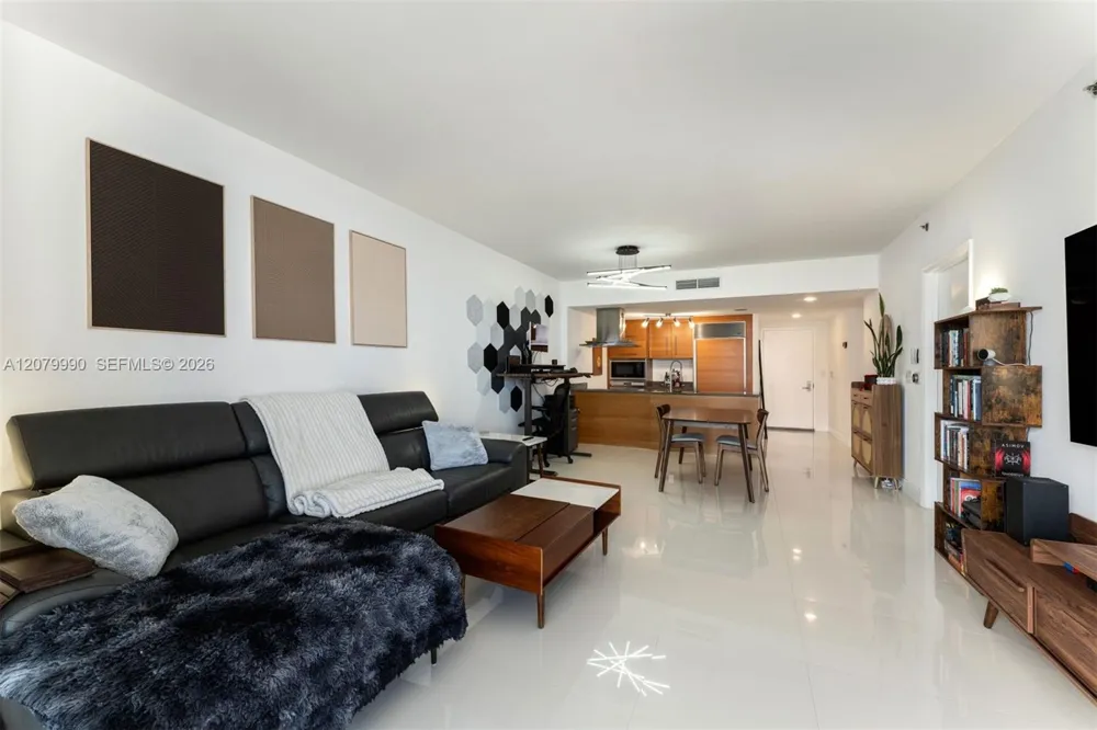 495 Brickell Ave #4709 Miami, FL 33131