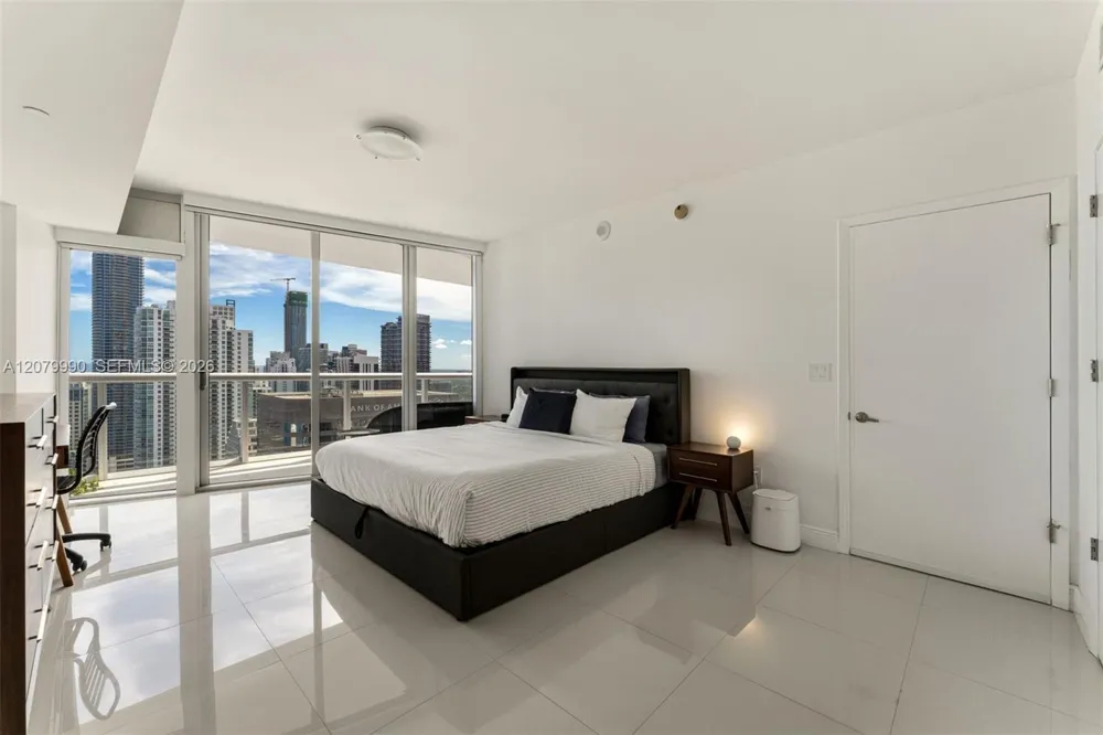 495 Brickell Ave #4709 Miami, FL 33131