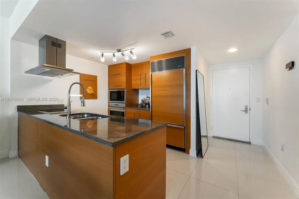 495 Brickell Ave #4709 Miami, FL 33131