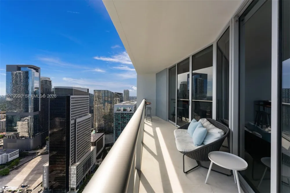 495 Brickell Ave #4709 Miami, FL 33131