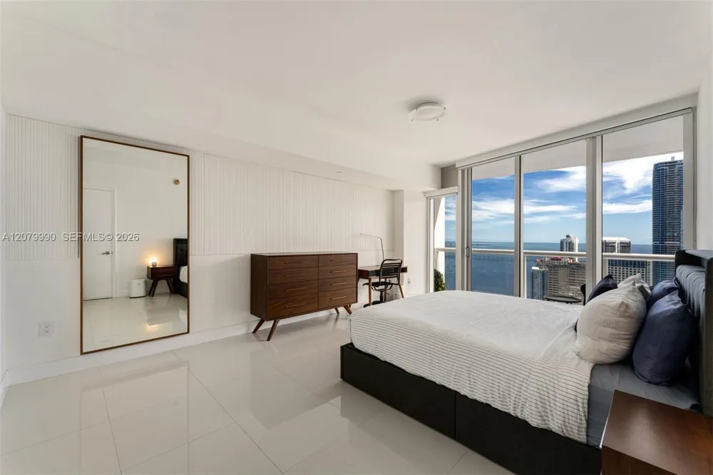 495 Brickell Ave #4709 Miami, FL 33131