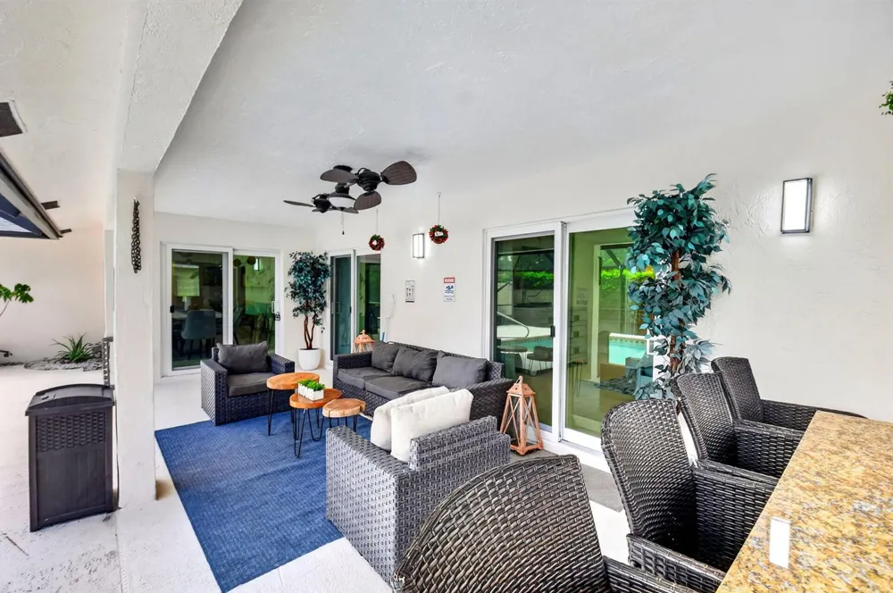 990 Hickory Trail Wellington, FL 33414