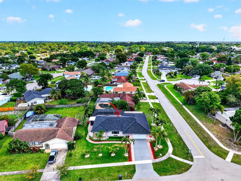 990 Hickory Trail Wellington, FL 33414