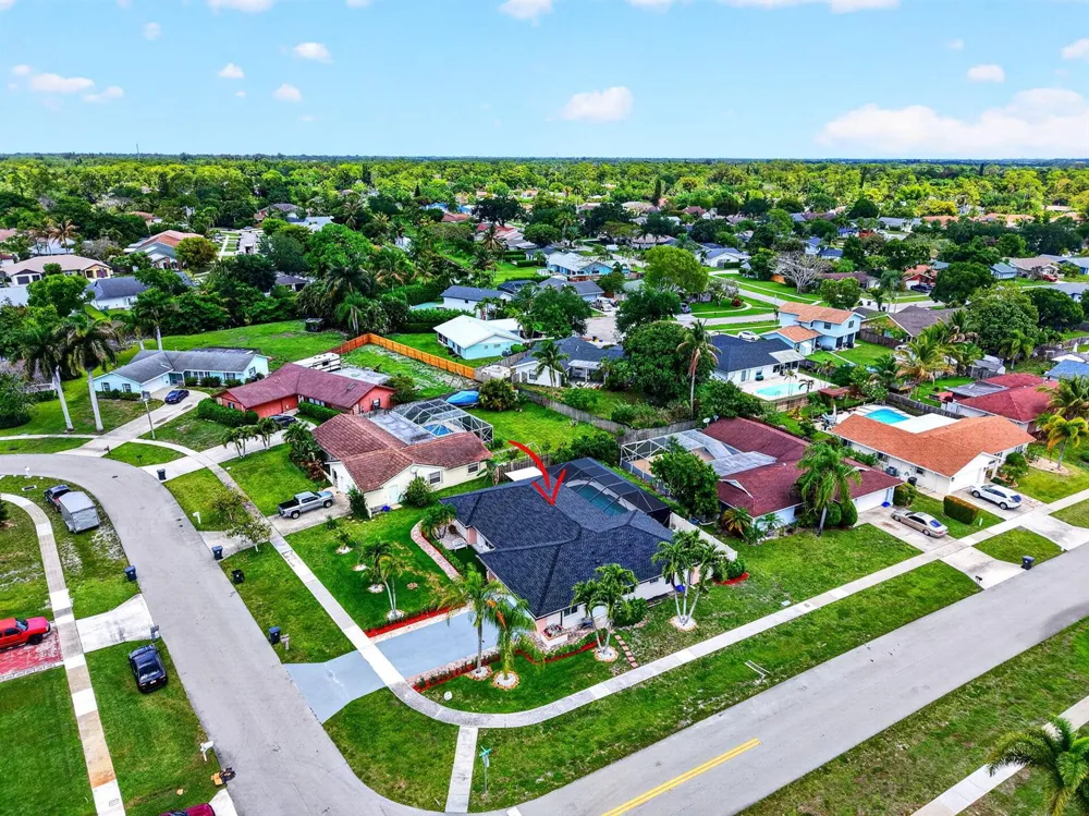 990 Hickory Trail Wellington, FL 33414