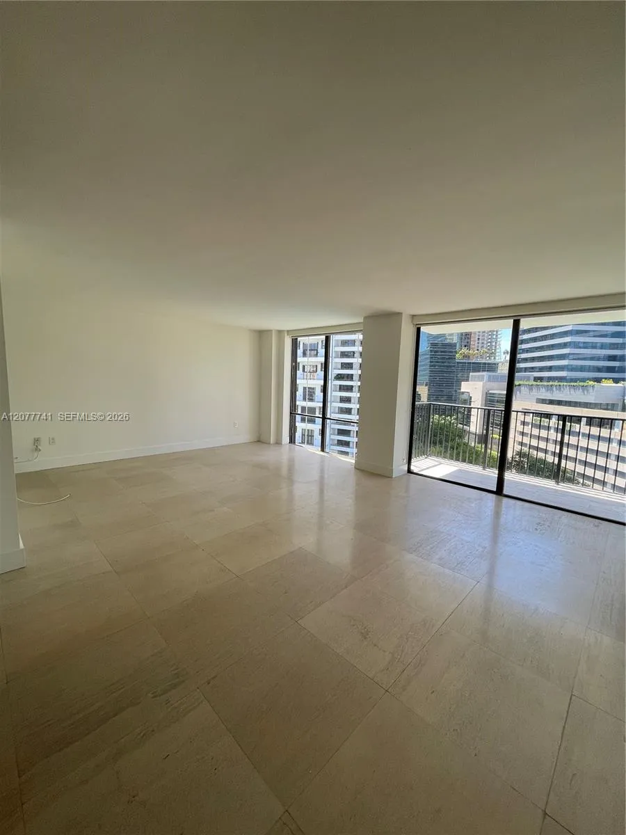 1450 Brickell Bay Dr #1015 Miami, FL 33131