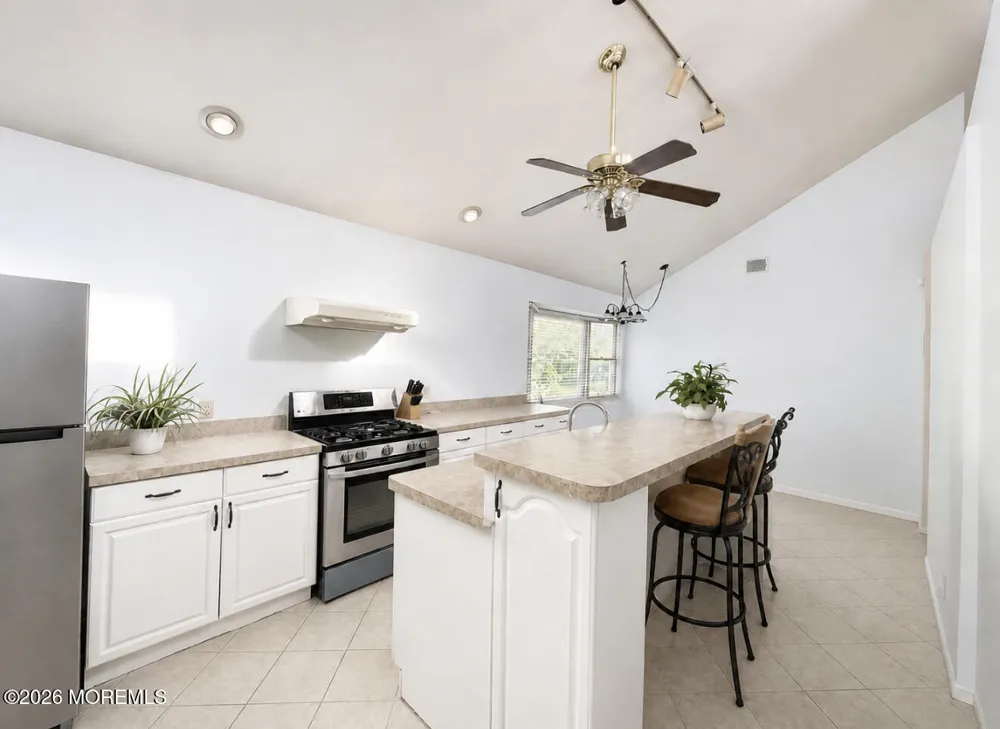 565 Azalea Drive Brick, NJ 08724