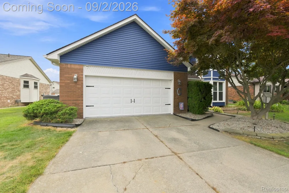 20770 Cannon Drive Clinton Charter Township, MI 48038