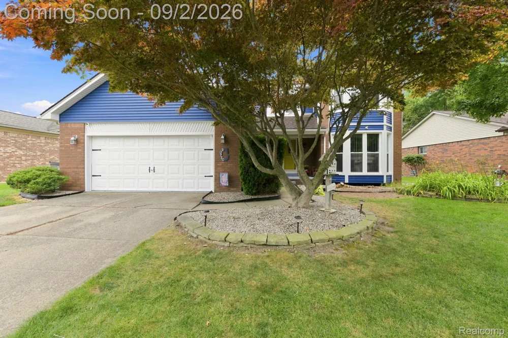 20770 Cannon Drive Clinton Charter Township, MI 48038