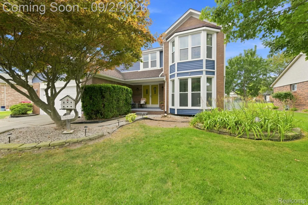 20770 Cannon Drive Clinton Charter Township, MI 48038
