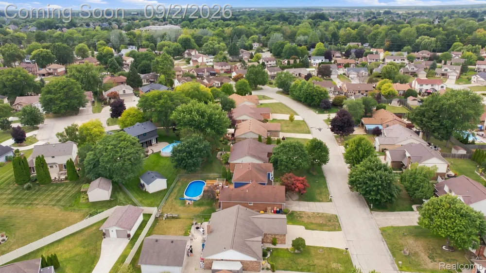 20770 Cannon Drive Clinton Charter Township, MI 48038