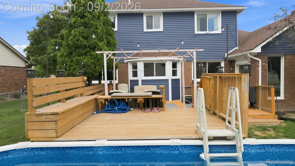 20770 Cannon Drive Clinton Charter Township, MI 48038