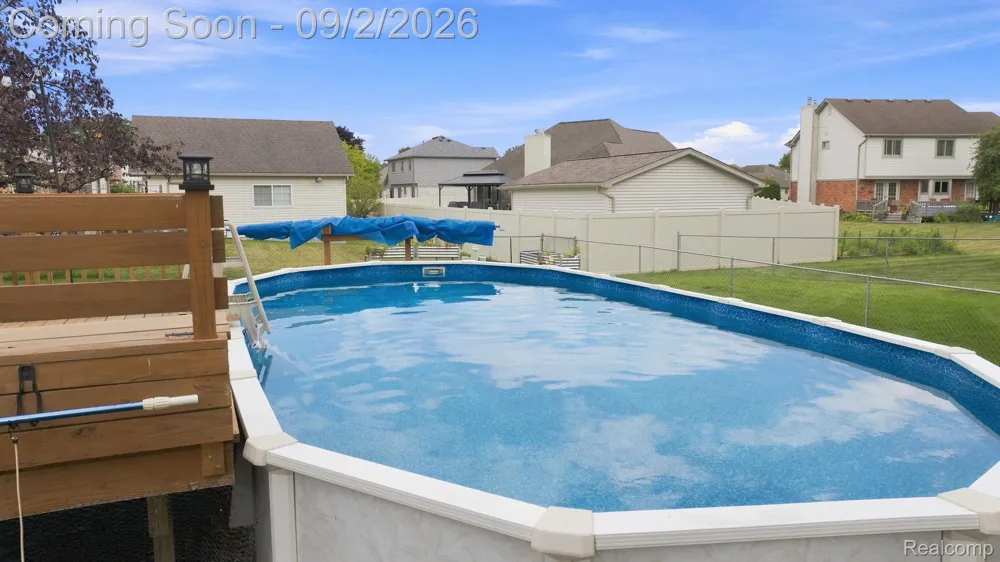 20770 Cannon Drive Clinton Charter Township, MI 48038