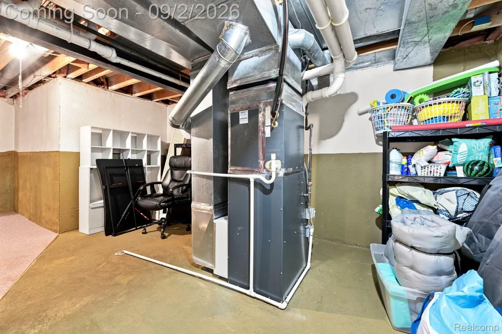 20770 Cannon Drive Clinton Charter Township, MI 48038