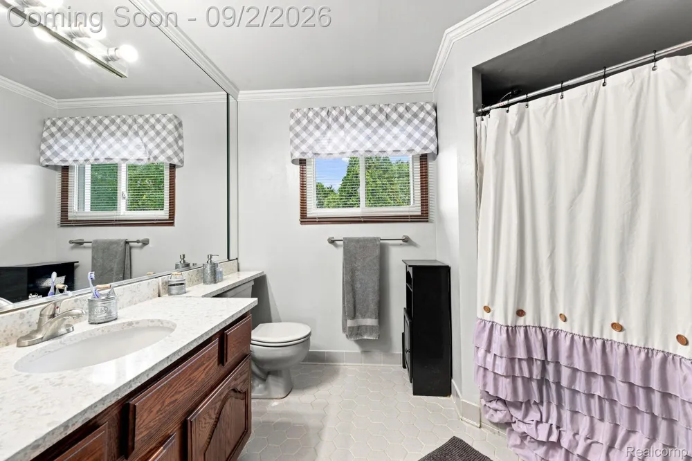 20770 Cannon Drive Clinton Charter Township, MI 48038