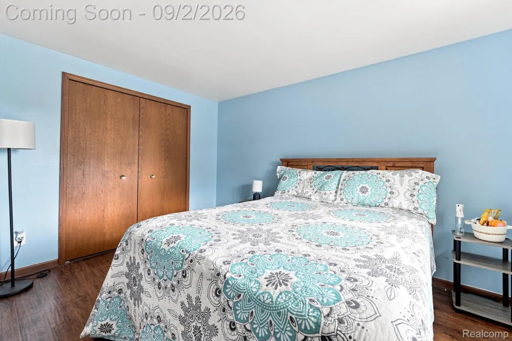 20770 Cannon Drive Clinton Charter Township, MI 48038