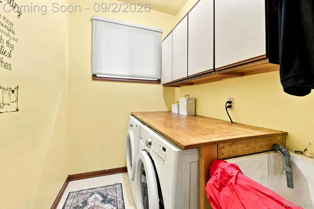 20770 Cannon Drive Clinton Charter Township, MI 48038