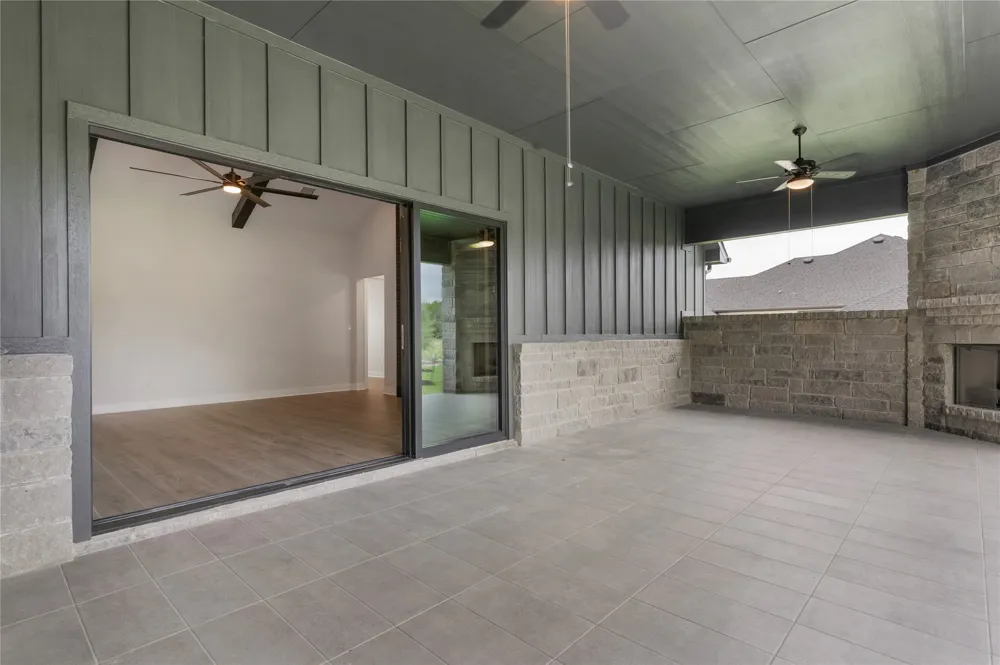 1113 Doelling Drive Florence, TX 76527