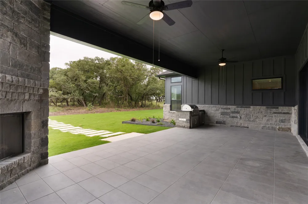 1113 Doelling Drive Florence, TX 76527