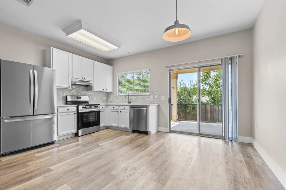 5501 S Hearsey Drive Austin, TX 78744