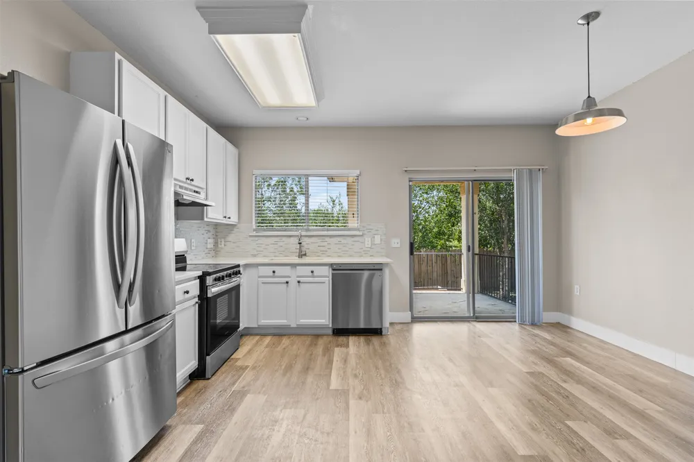 5501 S Hearsey Drive Austin, TX 78744