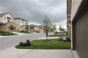 2011 NE CRIMSON ROSELLA TRAIL #14 Austin, TX 78728
