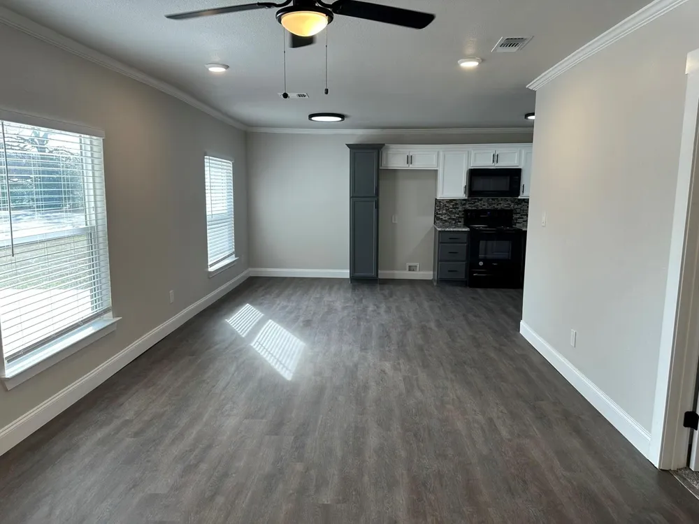 1610 Cherry Avenue Corsicana, TX 75110