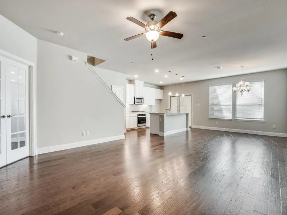 409 Carnaby Court McKinney, TX 75072