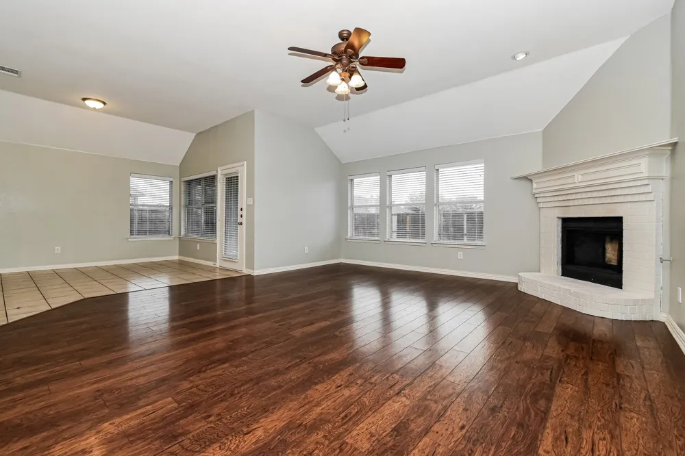 1204 Lost Valley Drive Royse City, TX 75189
