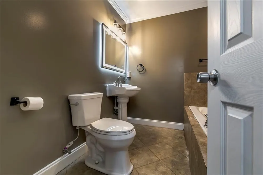 807 Reagan Drive NW Conyers, GA 30012