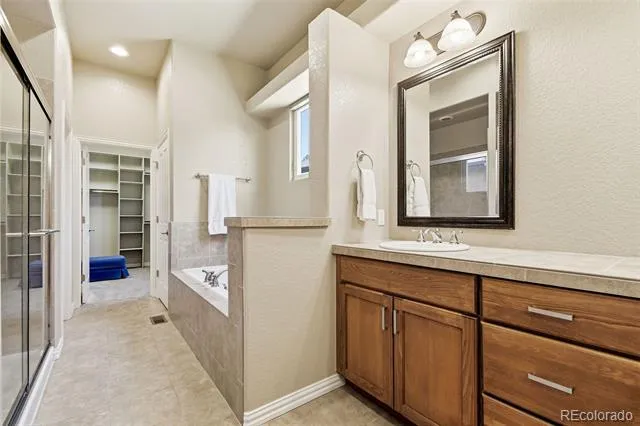 23920 E Easter Place Aurora, CO 80016