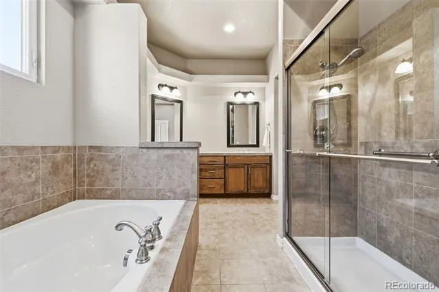 23920 E Easter Place Aurora, CO 80016
