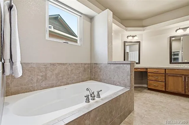 23920 E Easter Place Aurora, CO 80016