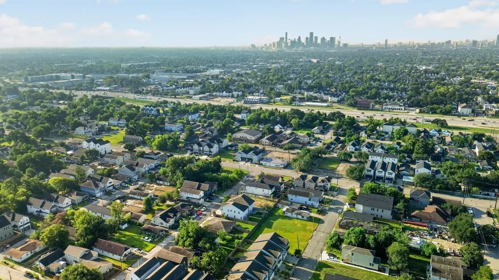 Delhi Street Houston, TX 77022