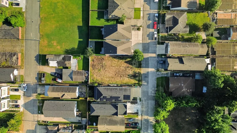 Delhi Street Houston, TX 77022