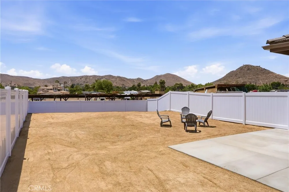 5868 Persepolis Ct Riverside, CA 92505