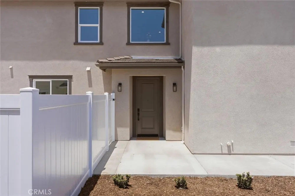 5868 Persepolis Ct Riverside, CA 92505