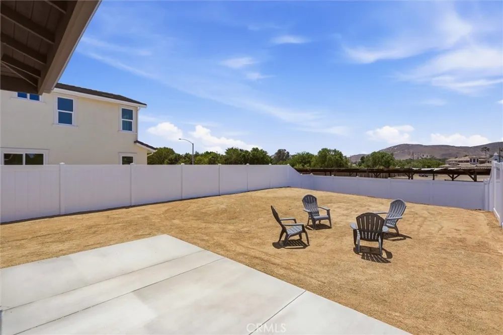 5868 Persepolis Ct Riverside, CA 92505