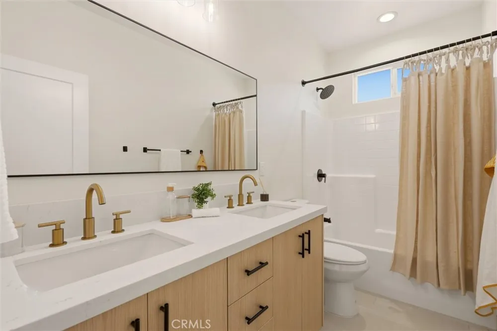 5868 Persepolis Ct Riverside, CA 92505