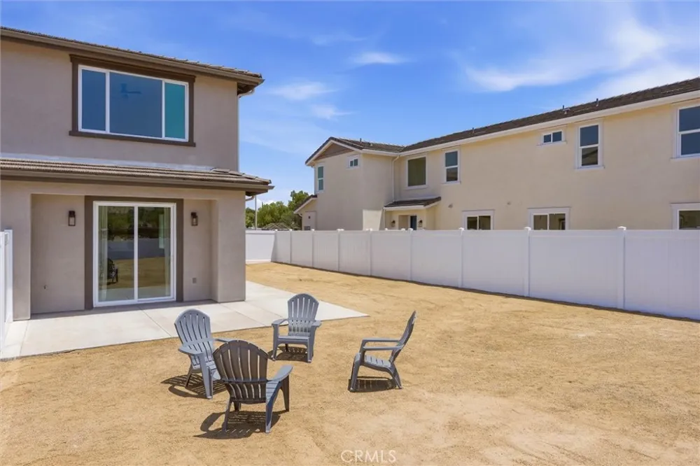 5868 Persepolis Ct Riverside, CA 92505
