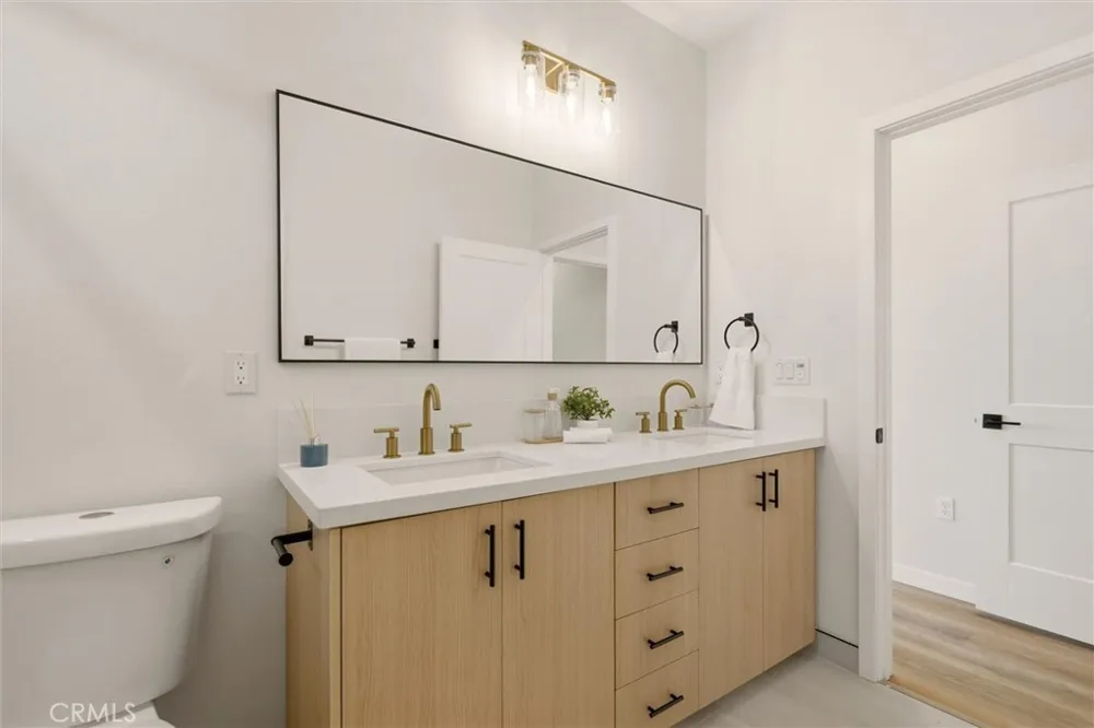 5868 Persepolis Ct Riverside, CA 92505