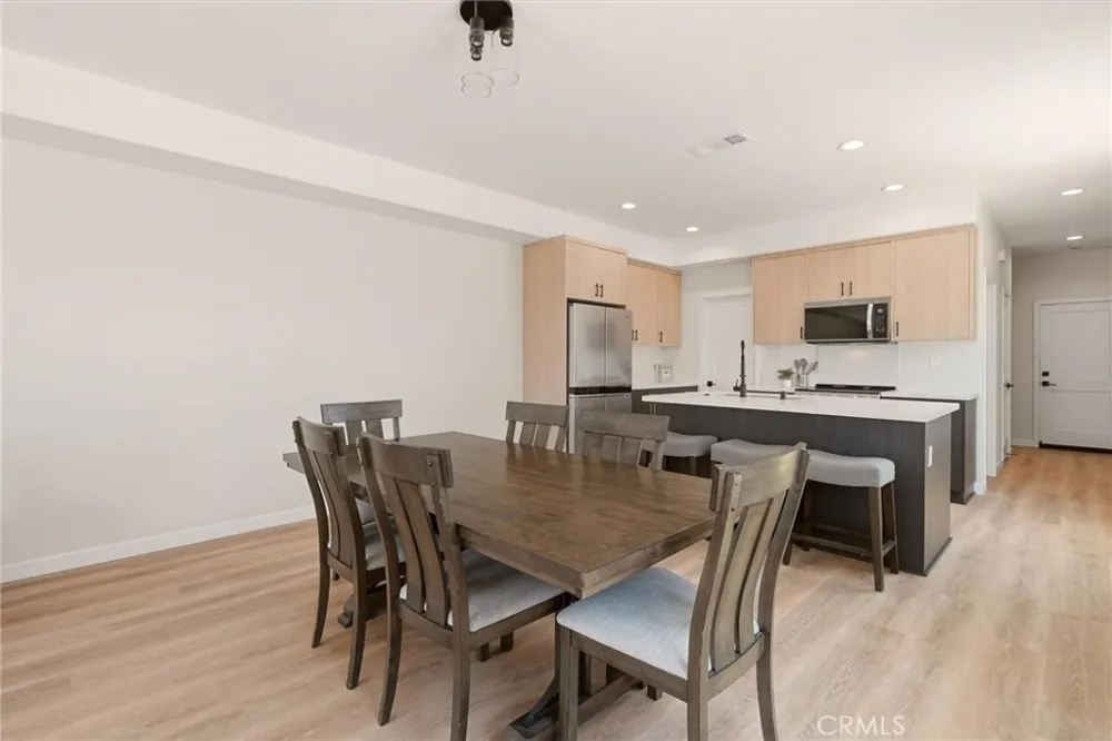 5868 Persepolis Ct Riverside, CA 92505