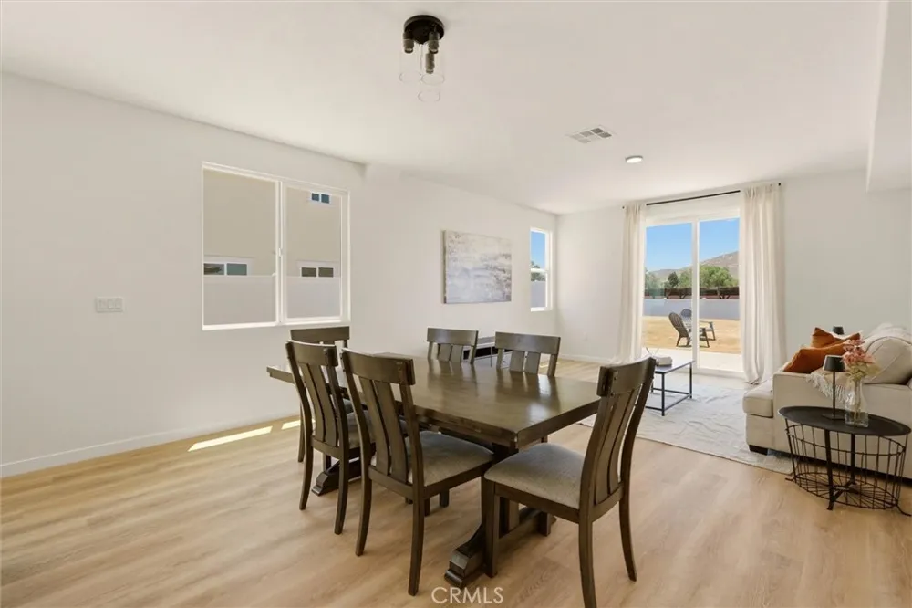 5868 Persepolis Ct Riverside, CA 92505