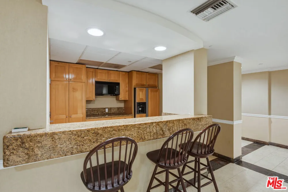 12222 Wilshire Boulevard #208 Los Angeles, CA 90025