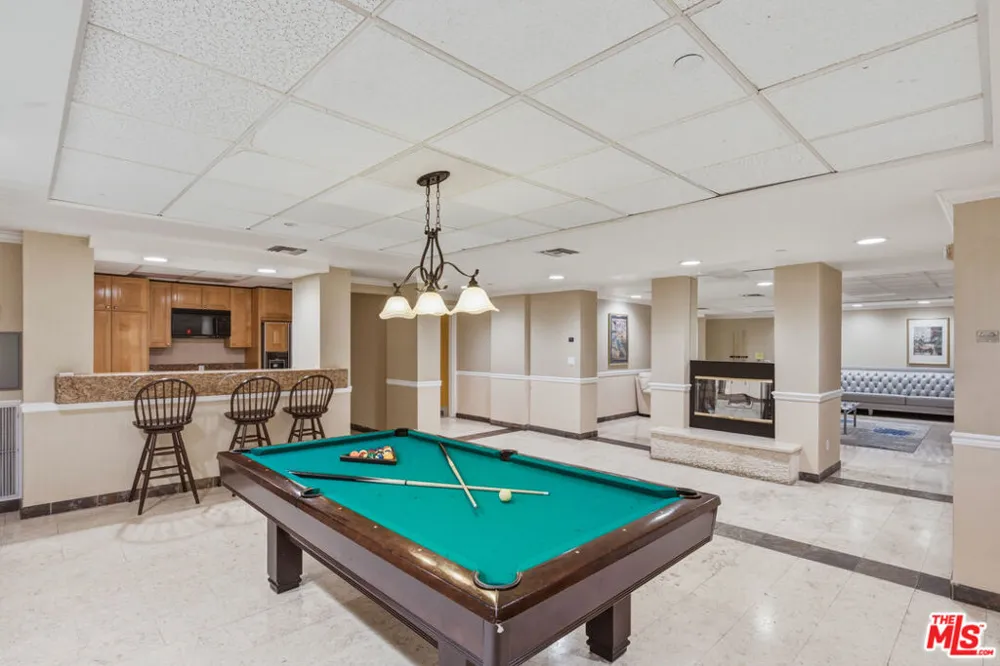 12222 Wilshire Boulevard #208 Los Angeles, CA 90025