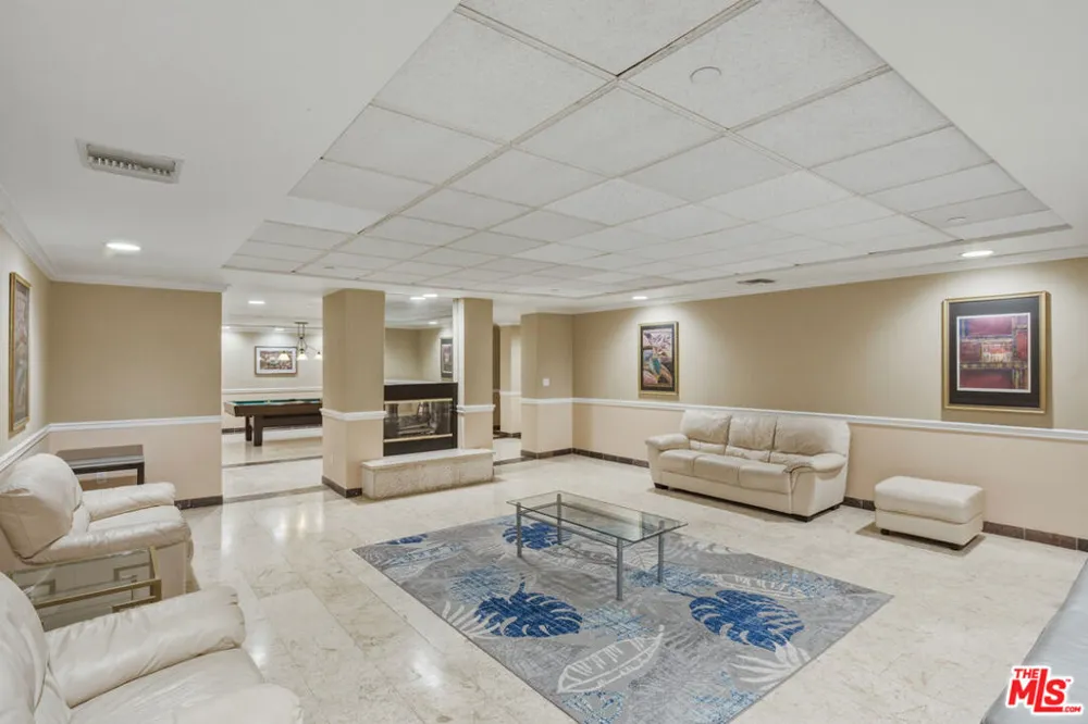12222 Wilshire Boulevard #208 Los Angeles, CA 90025
